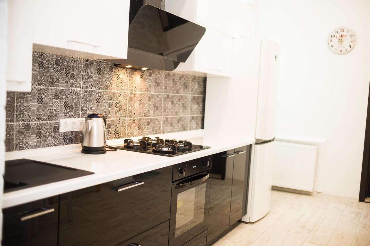 Modern Apartment Lviv Exterior photo